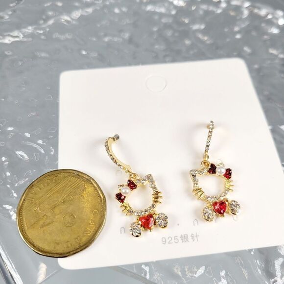 Brand New S925 Silver Rhinestone Hello Kitty Red Heart Earrings - Picture 7 of 7